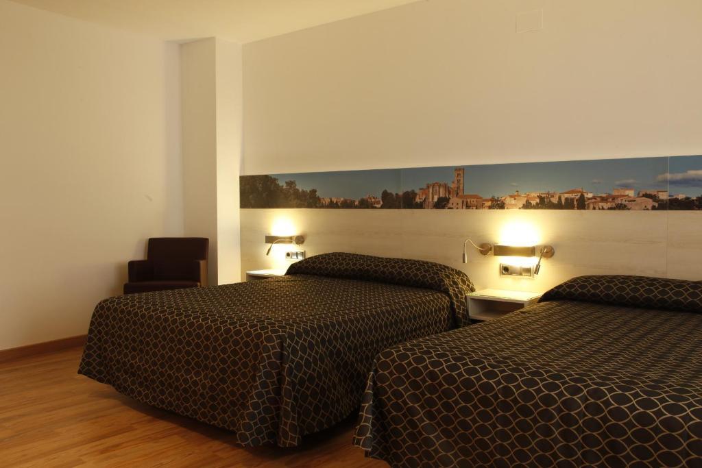 Hotel Canet Castello  D'Empuries Quarto foto