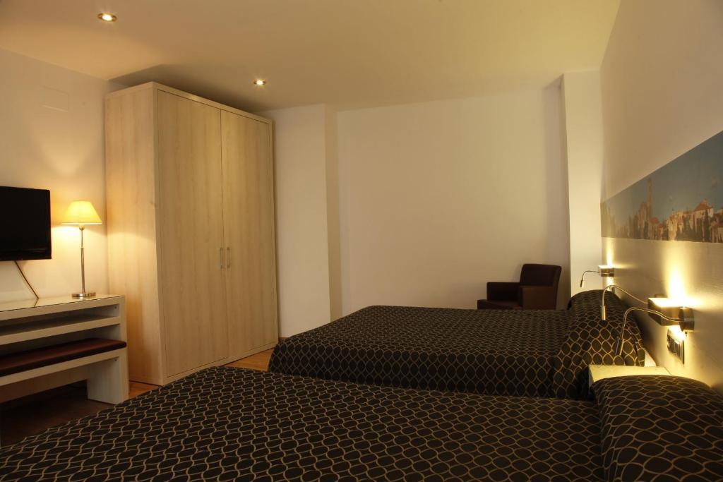 Hotel Canet Castello  D'Empuries Quarto foto